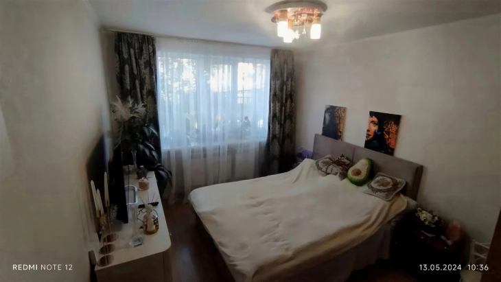 2-к. квартира, 52 м², 1/4 эт.